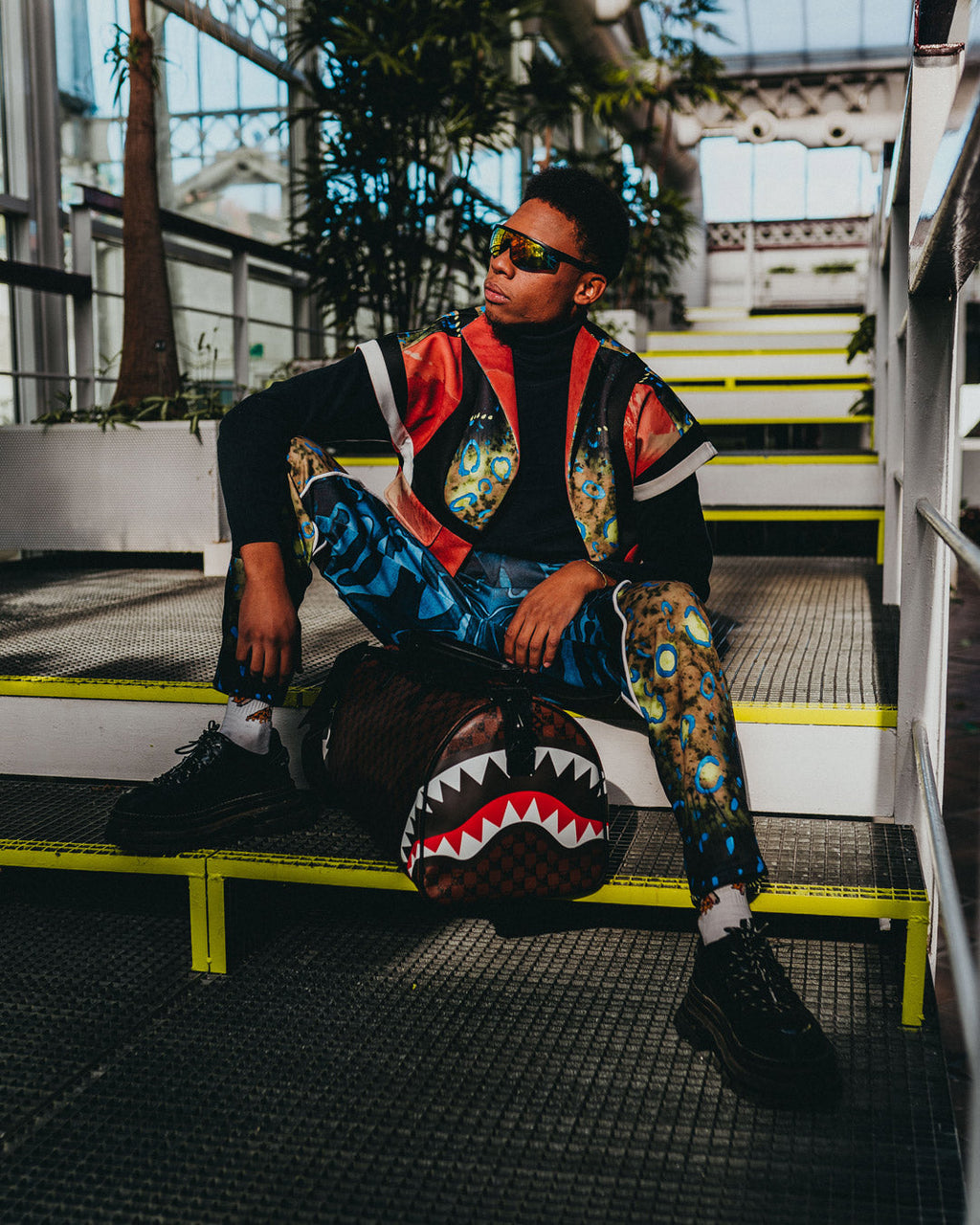 SHARKS AND SKULLS DUFFLE